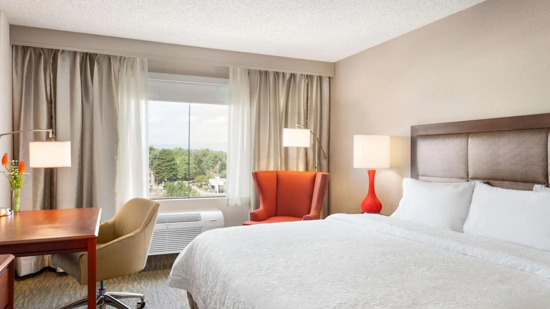 Hampton Inn & Suites Denver-Cherry Creek DEN