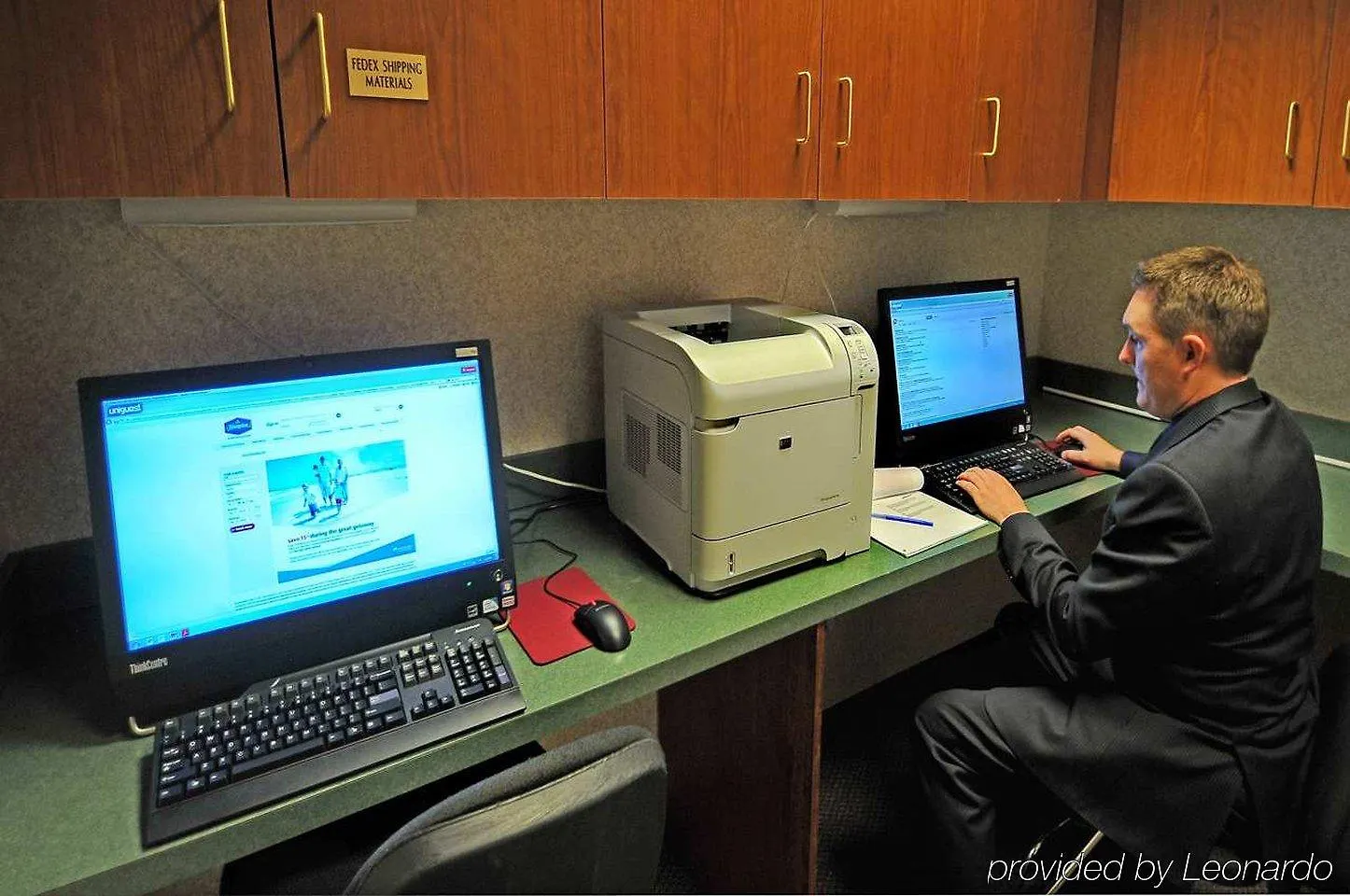 Hampton Inn & Suites Denver-Cherry Creek 3*, DEN